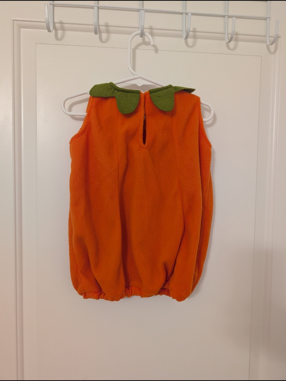 Pottery Barn Kids Orange Pumpkin Costume with Green Leaf Collar Size 6-12m - Picture 4 of 4